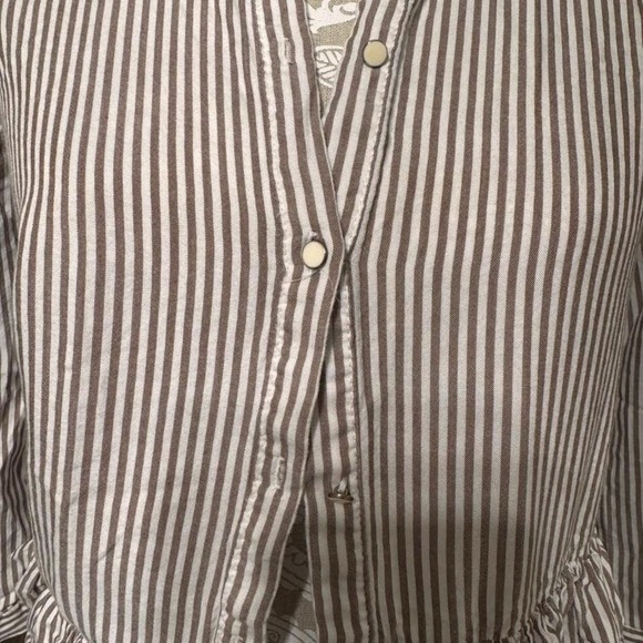 Zara Basic beige & white striped ruffle button blouse, lightweight, size S - Picture 2 of 8